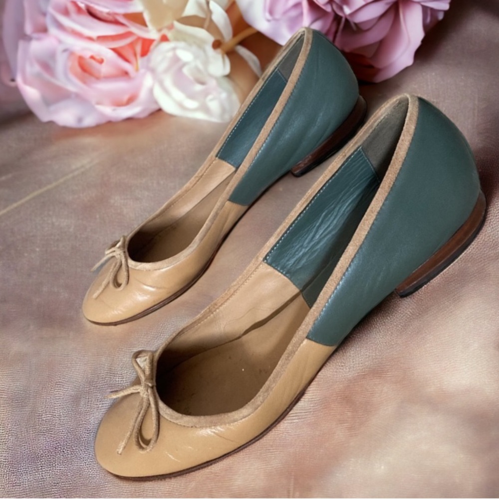 Celine Leather Ballet Flats Green  Tan 39